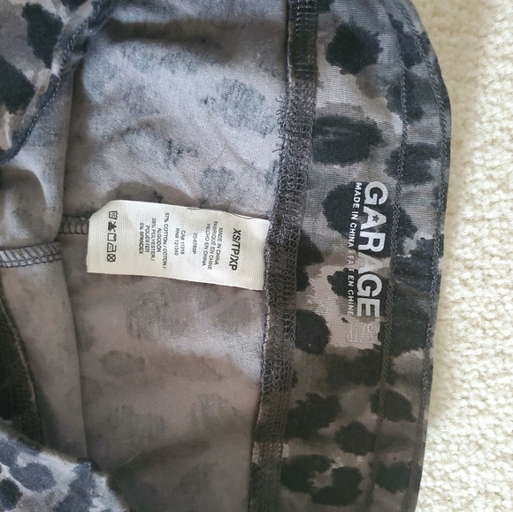 Leopard print leggings - Picture 2 of 2